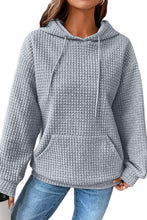 Sudadera con capucha con cordón y bolsillo de canguro con textura de celosía gris 