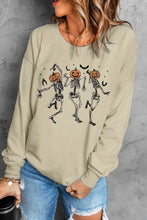 Sudadera lisa con cuello redondo y gráfico de calavera de calabaza caqui