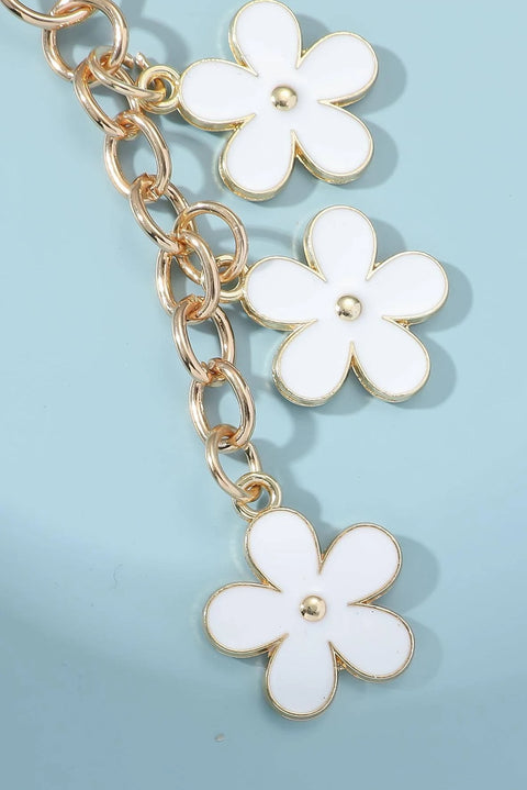 White Cute Flower Shape Ornament Key Buckle