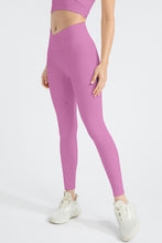 Phalaenopsis Exposed Seam Textured Cross Waist Gym Leggings