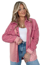 Chaqueta sherpa rosa con bolsillo con solapa y botones en bloques de color 