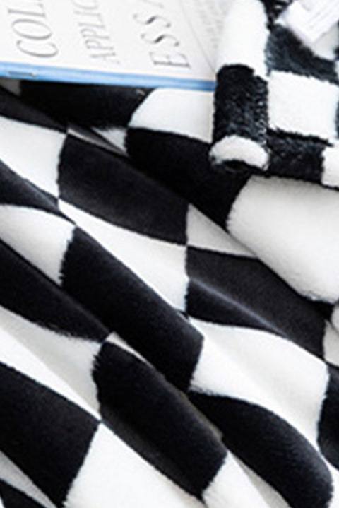 Color black Checkerboard Printed Soft Throw Blanket 120*200cm