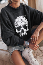 Sudadera con estampado de calavera de paisaje de Halloween de hombros caídos negra