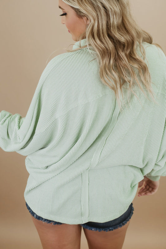 Top henley de manga larga con bolsillos de canalé y talla grande verde 