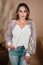 Beige Geometric Contrast Sleeved Plus Size Top