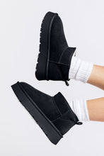 Black Faux Fur Lined Suede Ankle Snow Boots