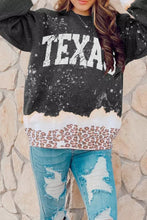 Snowy Christmas Graphic Leopard Bleached Sweatshirt