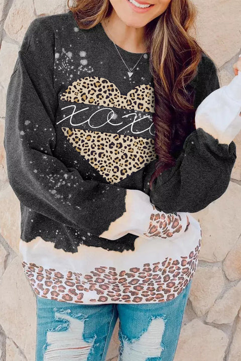 Snowy Christmas Graphic Leopard Bleached Sweatshirt