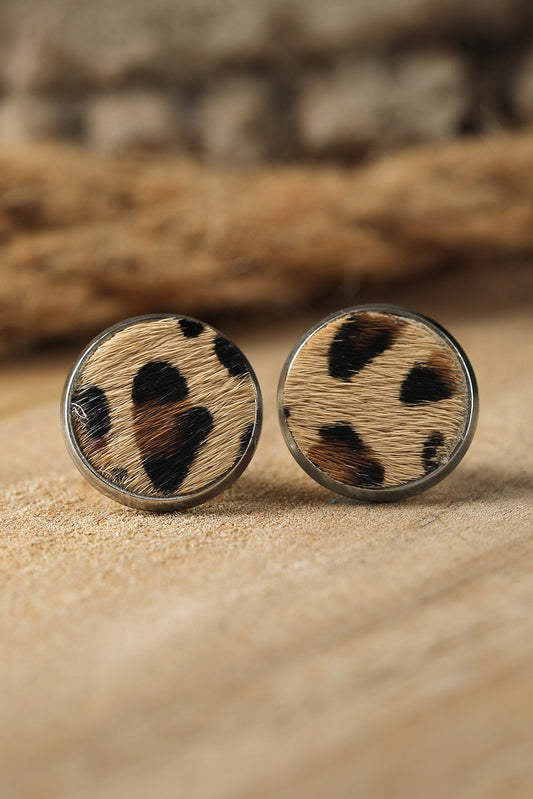 Pendientes con tachuelas de leopardo