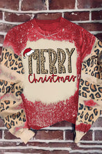 Sudadera con bloques de color blanqueados y leopardo con letras PRAY