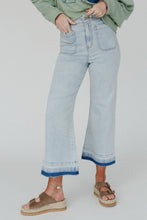 Beau Blue Acid Wash Contrast Edge Pocketed Cropped Jeans