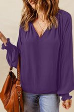 Blusa plisada con cuello en V y mangas abullonadas morada 