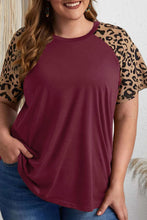 Burgundy Contrast Leopard Raglan Sleeve Plus Size T-shirt