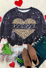 Snowy Christmas Graphic Leopard Bleached Sweatshirt