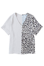 Blusa con bloques de color de leopardo en contraste