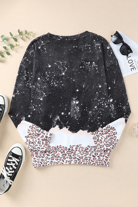 Snowy Christmas Graphic Leopard Bleached Sweatshirt