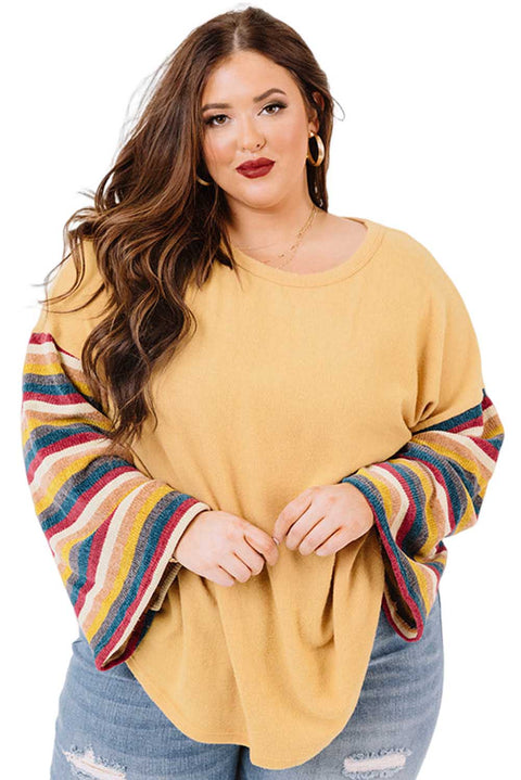 Top de talla grande con manga acampanada y rayas de sarape amarillo