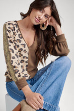 Brown Leopard Splicing Waffle Knit V Neck Top