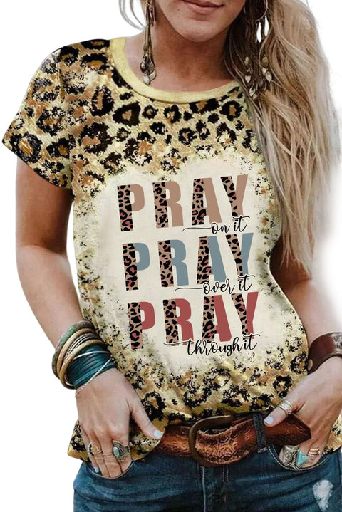 Camiseta blanqueada con estampado PRAY