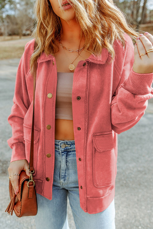 Chaqueta con botones y bolsillo con solapa lavada vintage roja