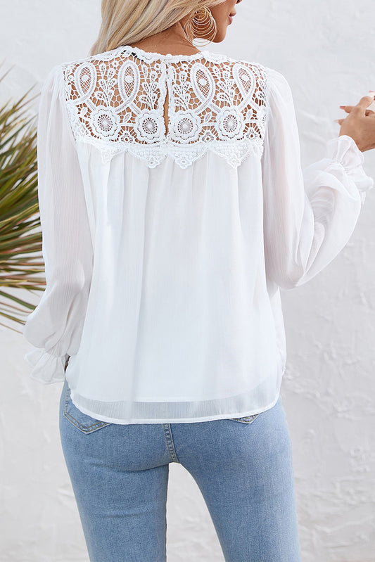 Blusa de manga con volante transparente con parche de encaje blanca 