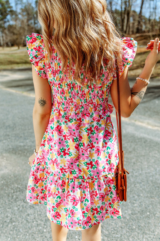 Vestido floral con ribete de volantes y corpiño fruncido multicolor