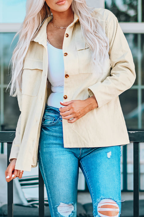 Chaqueta texturizada de canalé con botones y bolsillos rojos 