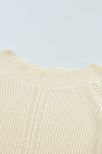 Jersey de punto liso con hombros descubiertos en color beige