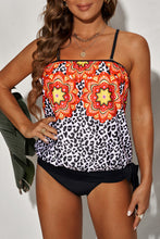 Conjunto de tankini sin tirantes con patrón de leopardo floral retro