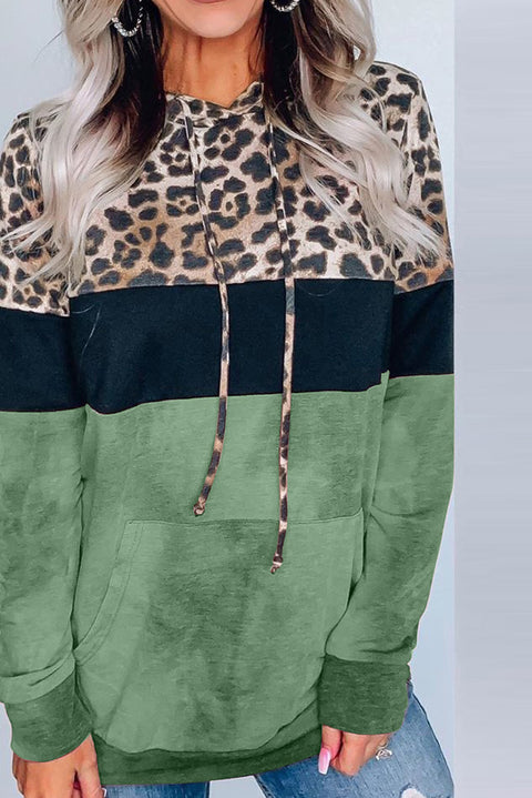 Sudadera con capucha y diseño teñido anudado con estampado de leopardo