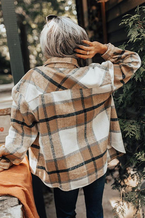 Camisa a cuadros de manga larga con bolsillo con botones