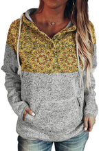 Sudadera con capucha y bolsillo vintage con estampado tribal 