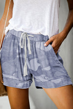 Print Drawstring Casual Elastic Waist Pocketed Shorts