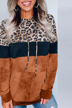 Sudadera con capucha y diseño teñido anudado con estampado de leopardo