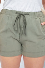 Elastic Waist Drawstring Pocket Shorts