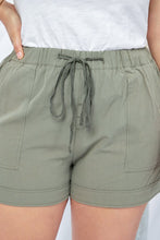 Elastic Waist Drawstring Pocket Shorts